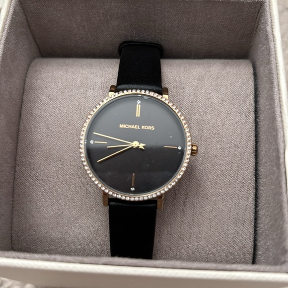 NWT Michael Kors MK7116 Parker Gold Tone Black Leather Band Watch - Picture 1 of 5